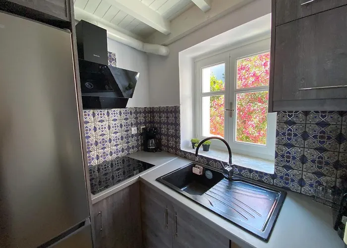 Evageliasvilla Sea View *