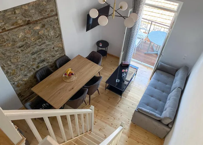 Evageliasvilla Sea View *